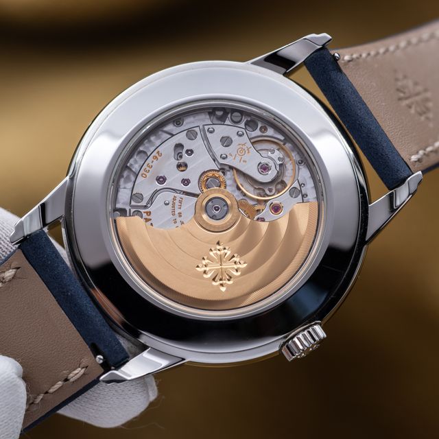 Patek Philippe Complications 5212A-001 Image 4